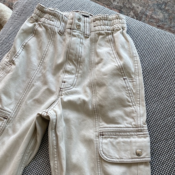 BDG Urban Outfitters Relaxed Skate Jean Cargo in Size 24 - off white denim - Picture 6 of 8